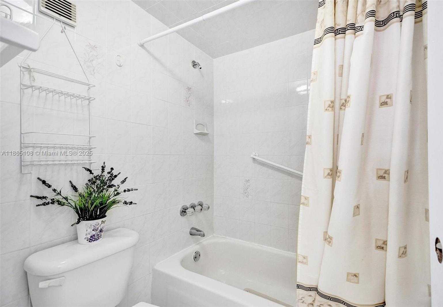 Small Image of 1900 WEST 68TH ST #C203, Hialeah Number 13