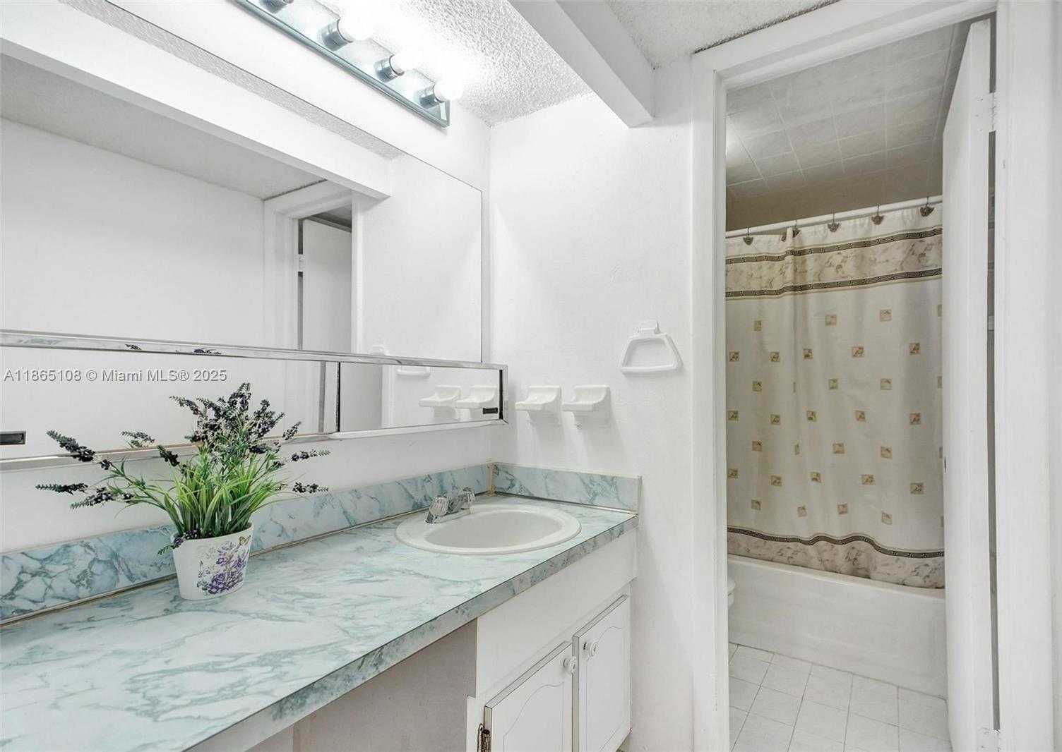 Small Image of 1900 WEST 68TH ST #C203, Hialeah Number 14