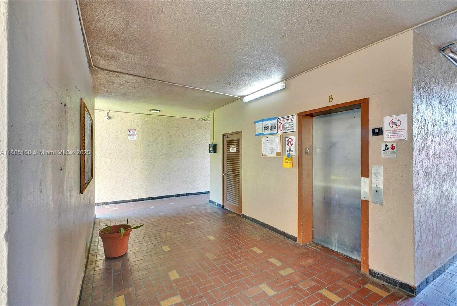 Small Image of 1900 WEST 68TH ST #C203, Hialeah Number 19