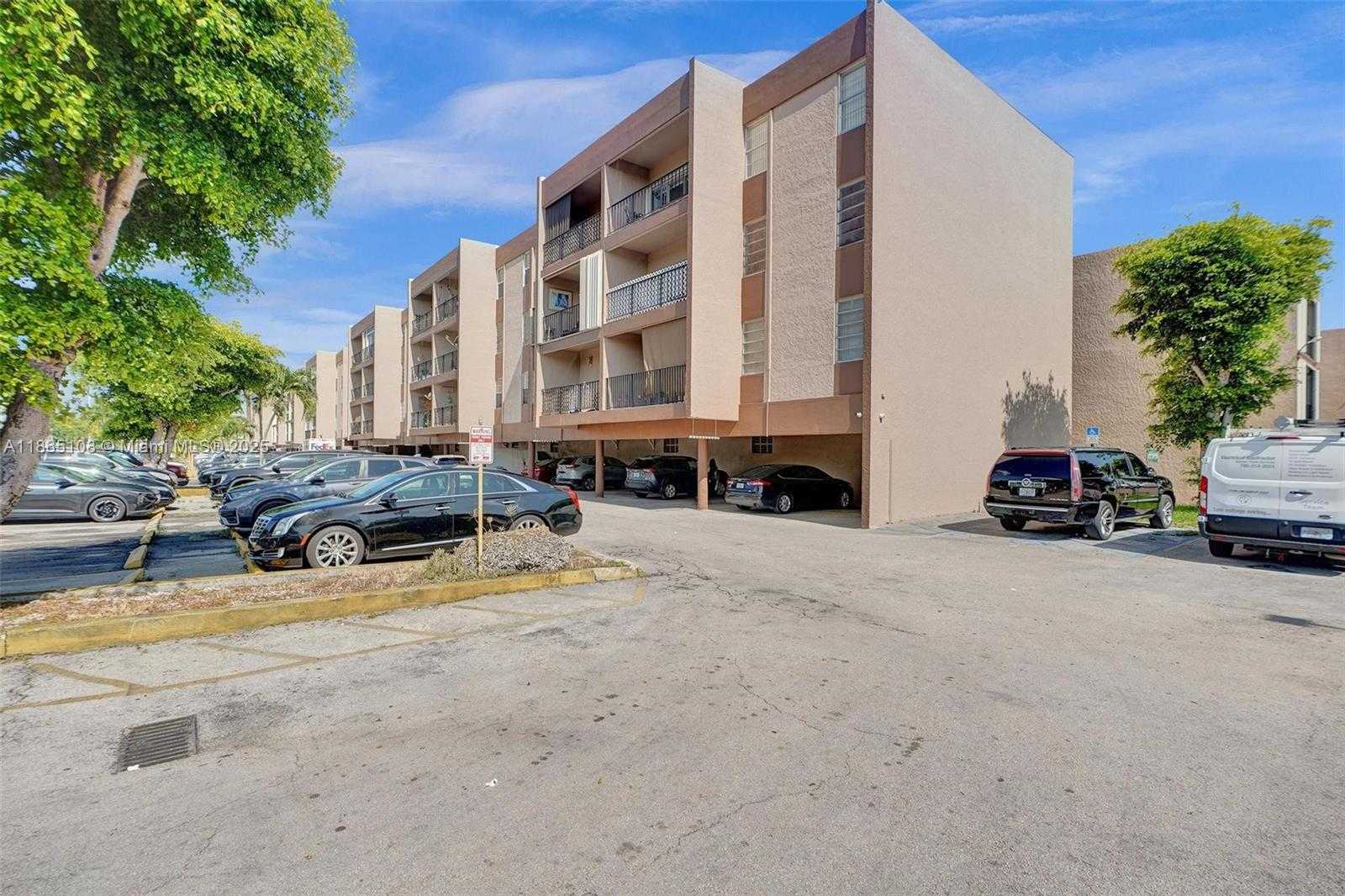 Small Image of 1900 WEST 68TH ST #C203, Hialeah Number 24