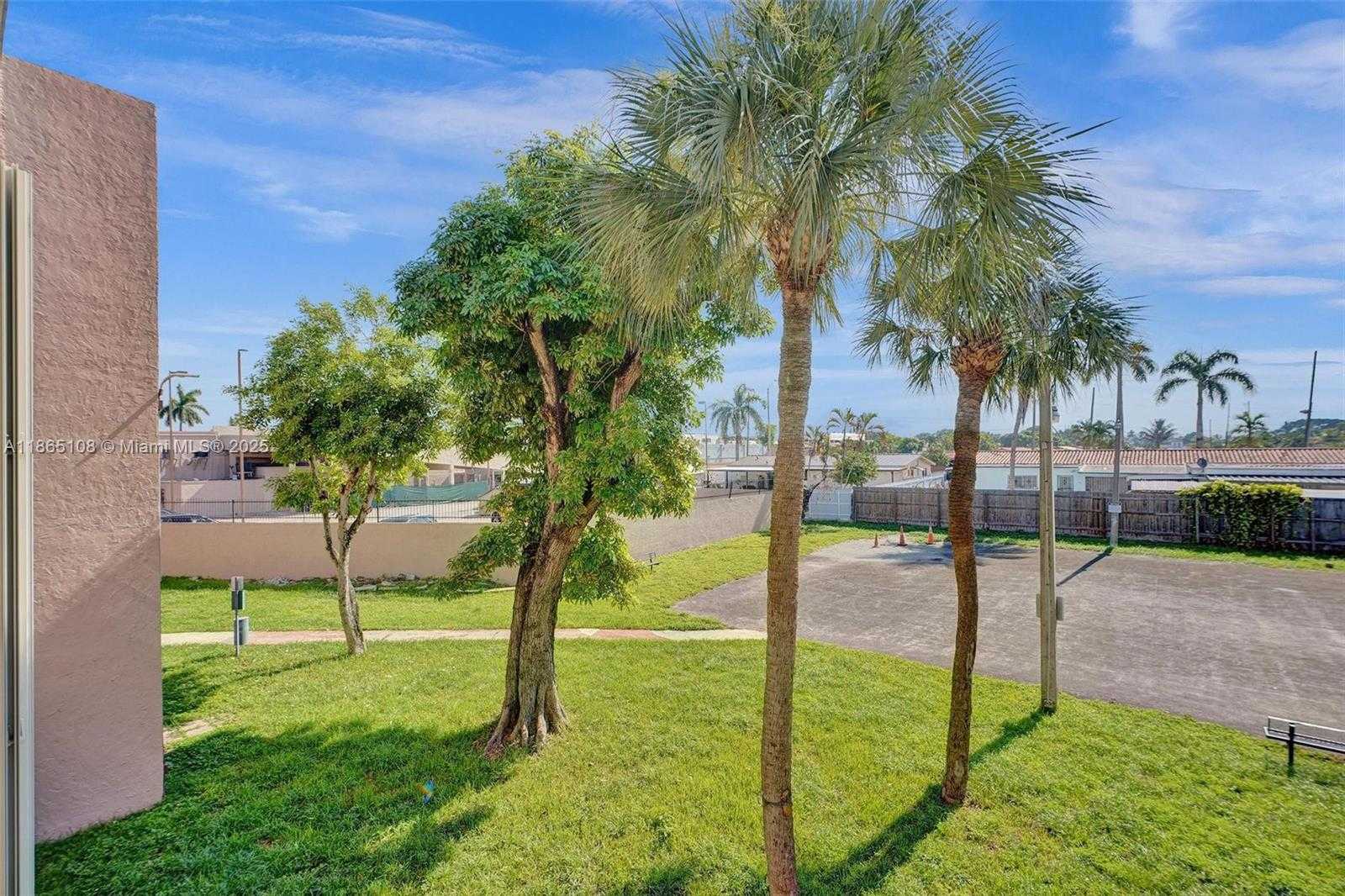 Small Image of 1900 WEST 68TH ST #C203, Hialeah Number 27