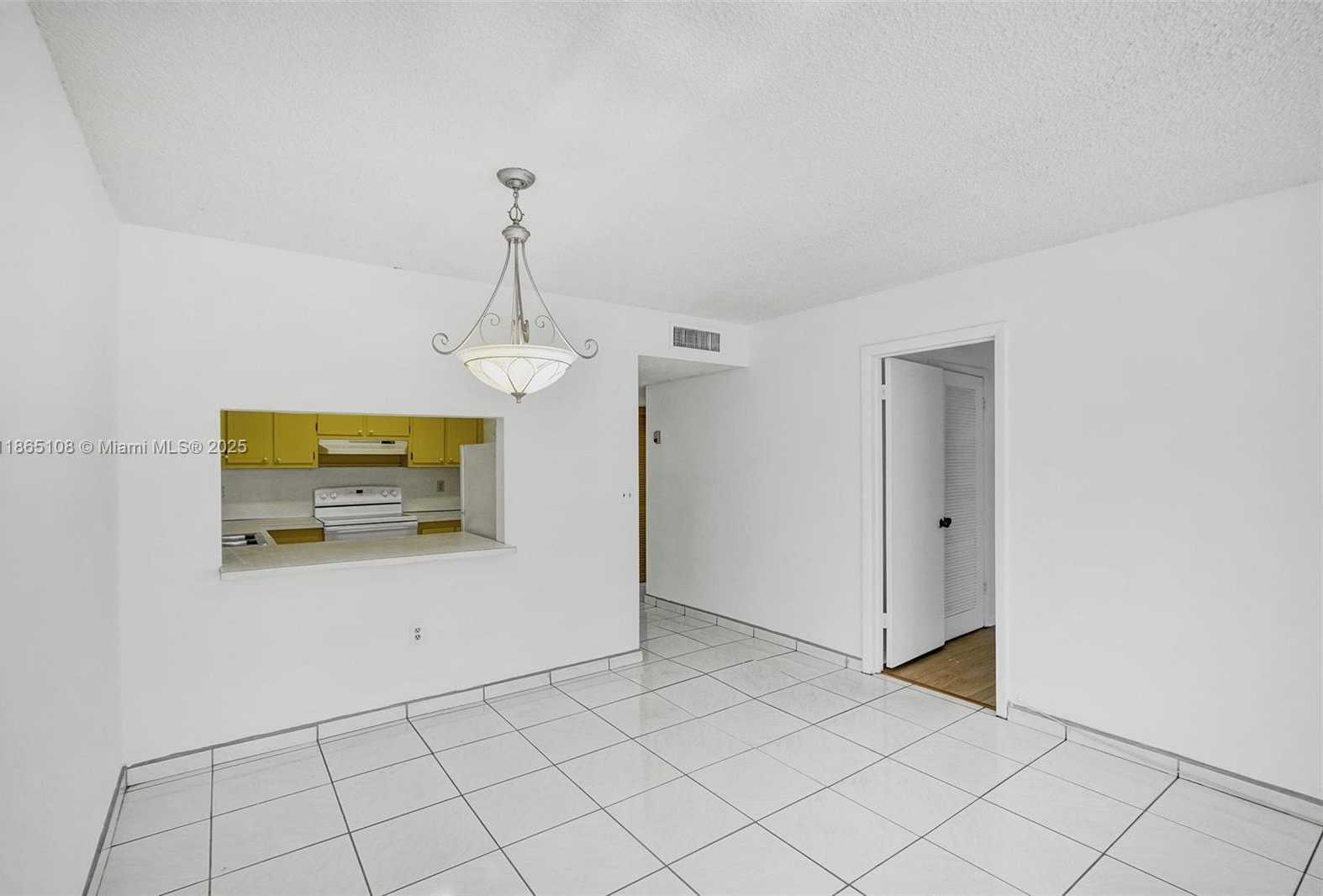 Small Image of 1900 WEST 68TH ST #C203, Hialeah Number 5