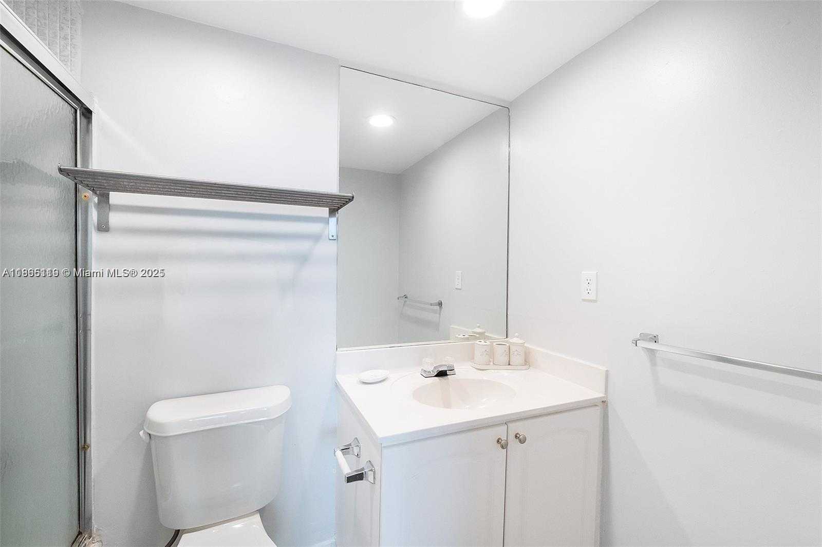 Small Image of 3801 SOUTH OCEAN #2Z, Hollywood Number 22