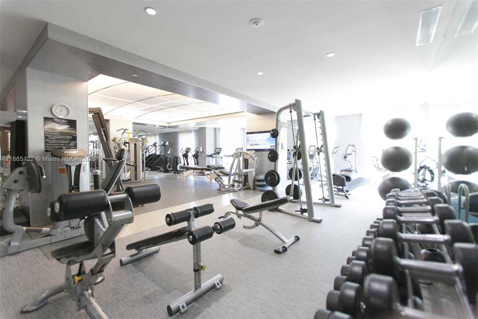 Small Image of 6000 ISLAND BLVD #707, Aventura Number 11