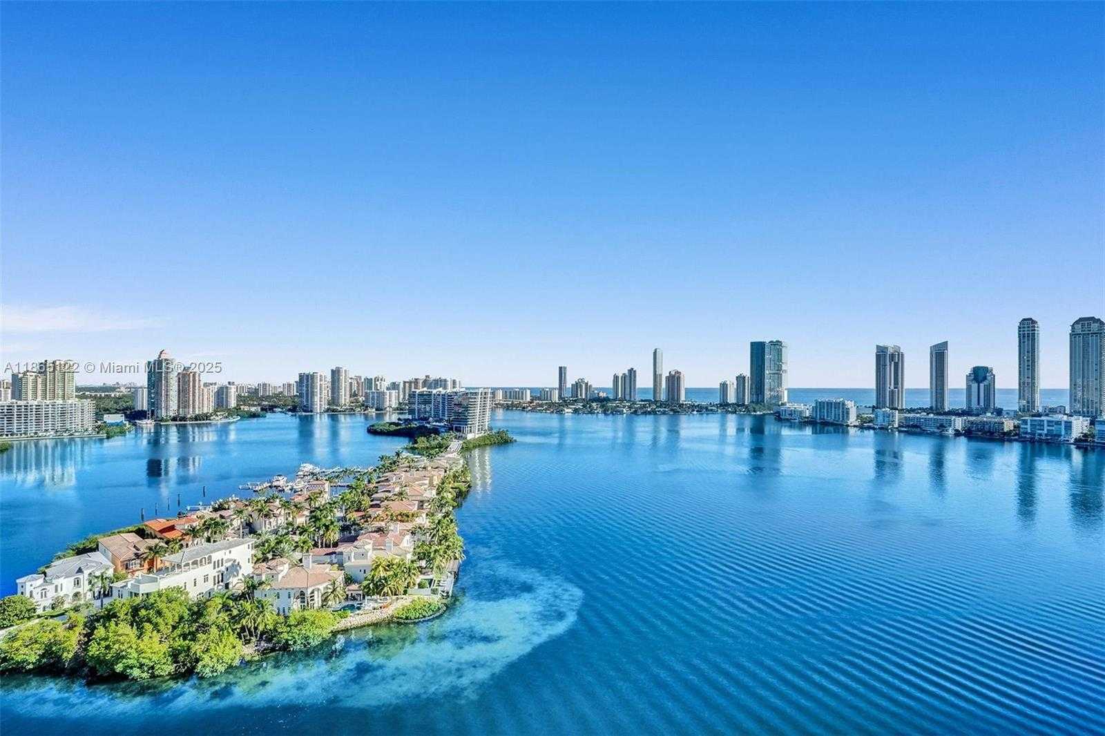 Small Image of 6000 ISLAND BLVD #707, Aventura Number 2