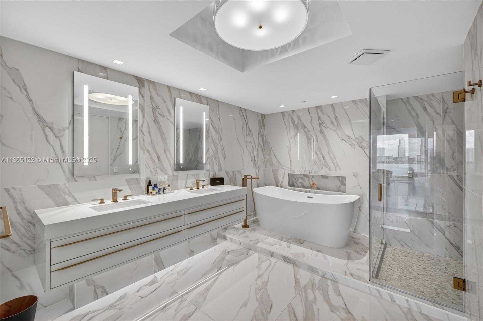 Small Image of 6000 ISLAND BLVD #707, Aventura Number 34