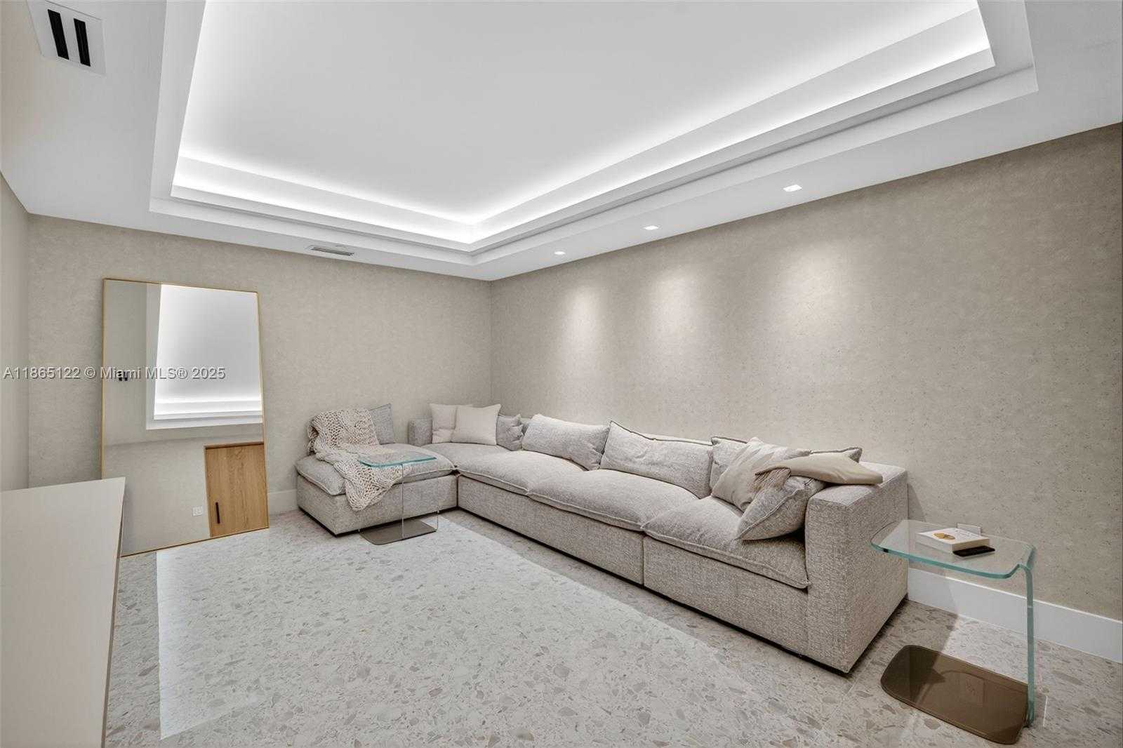 Small Image of 6000 ISLAND BLVD #707, Aventura Number 39