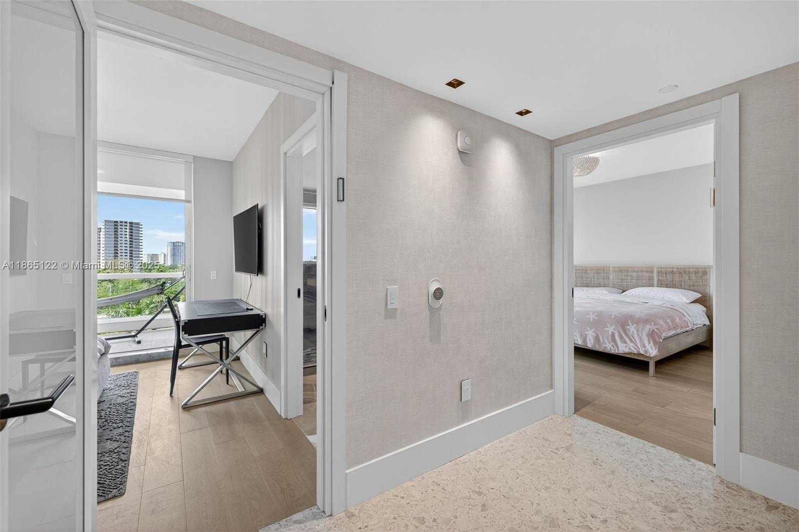 Small Image of 6000 ISLAND BLVD #707, Aventura Number 42