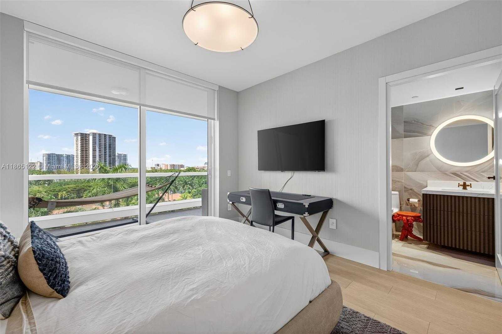 Small Image of 6000 ISLAND BLVD #707, Aventura Number 44