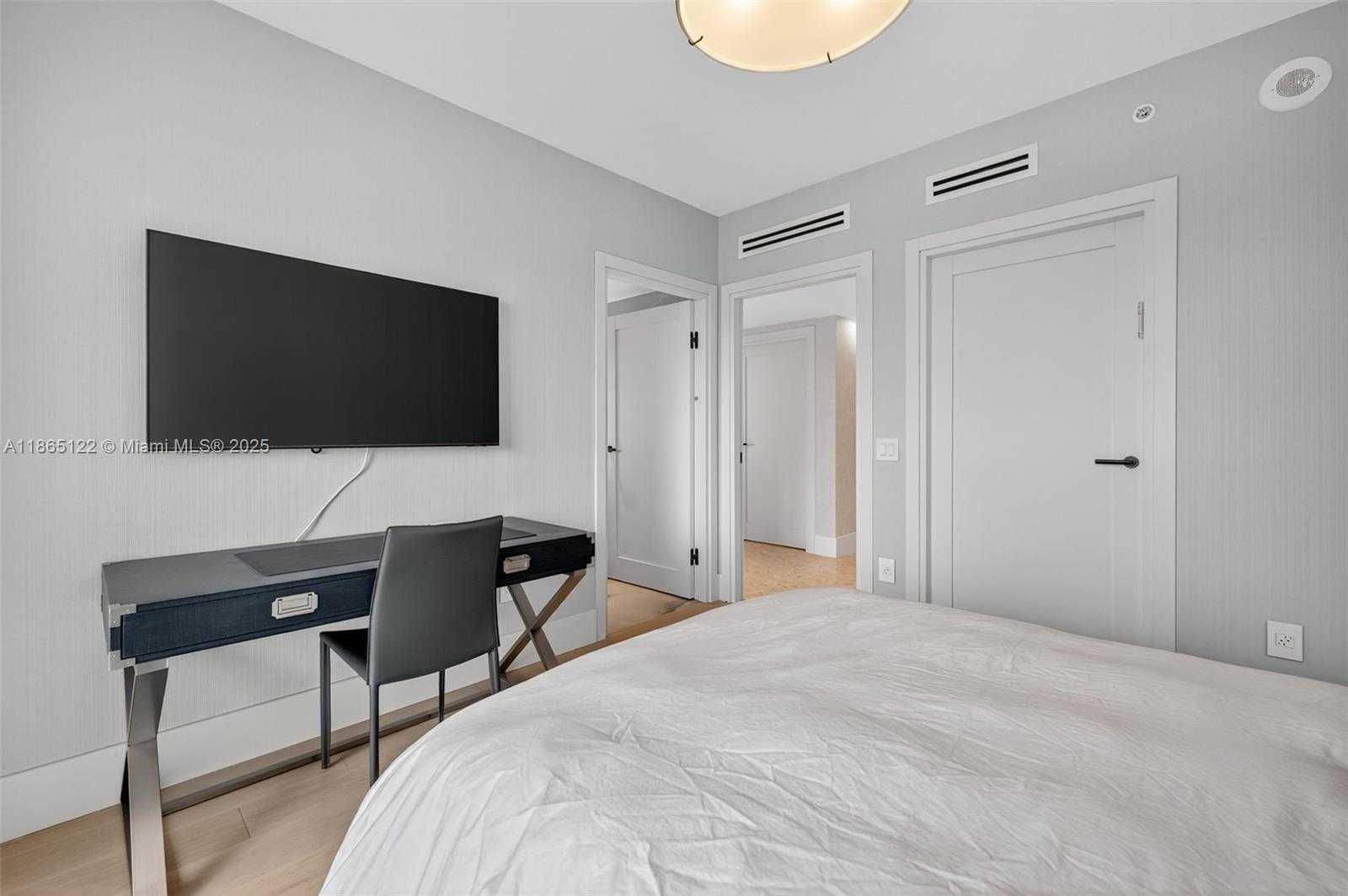 Small Image of 6000 ISLAND BLVD #707, Aventura Number 45