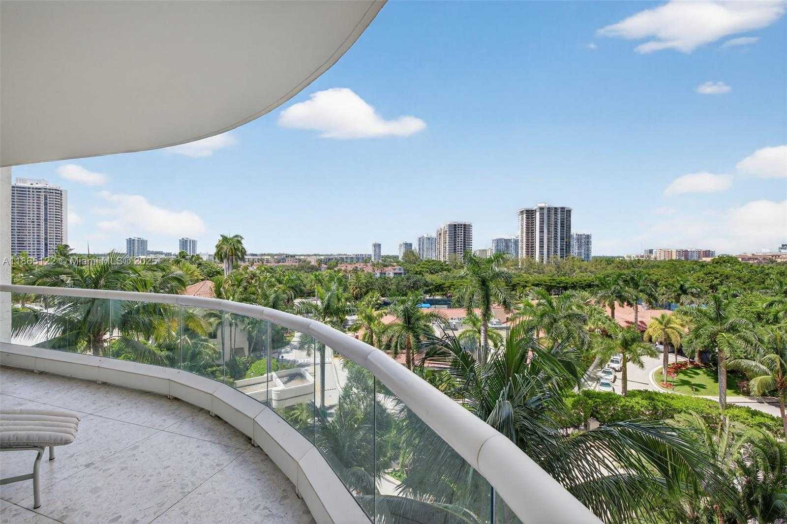 Small Image of 6000 ISLAND BLVD #707, Aventura Number 50