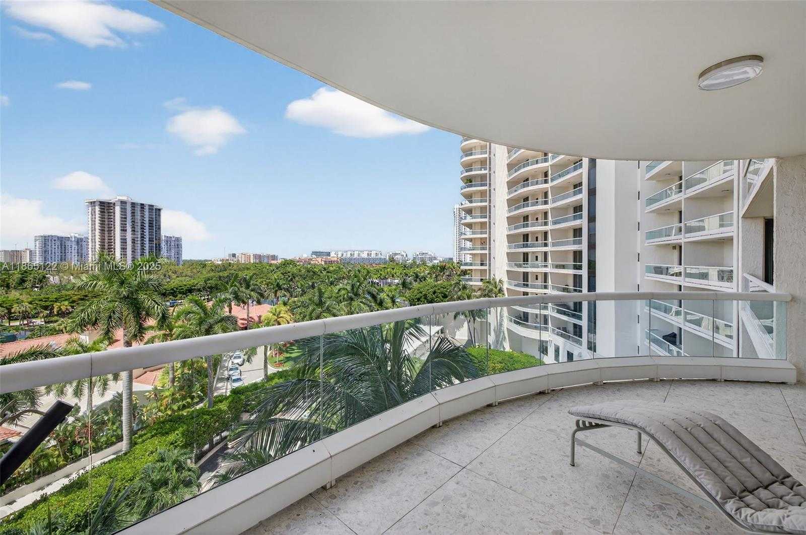 Small Image of 6000 ISLAND BLVD #707, Aventura Number 59