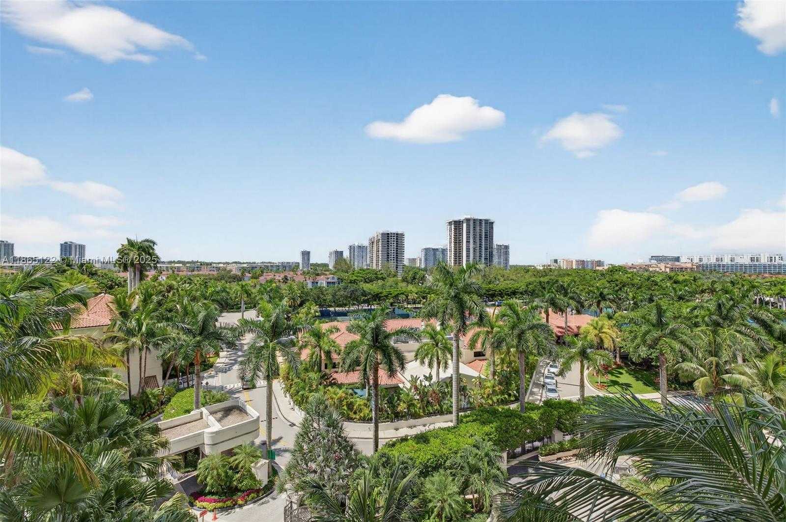 Small Image of 6000 ISLAND BLVD #707, Aventura Number 62