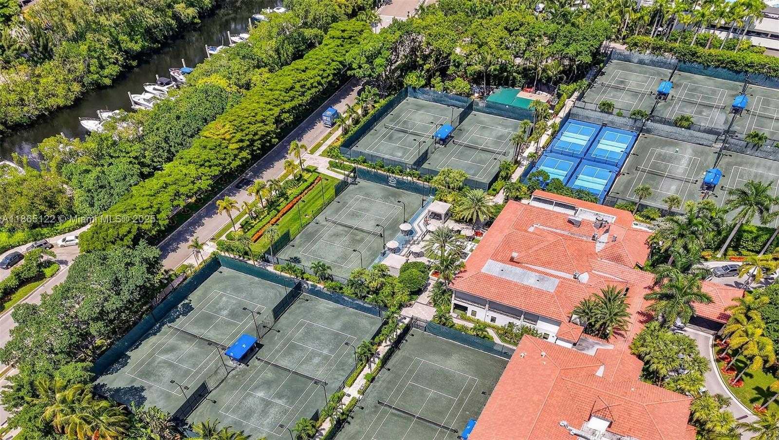 Small Image of 6000 ISLAND BLVD #707, Aventura Number 70