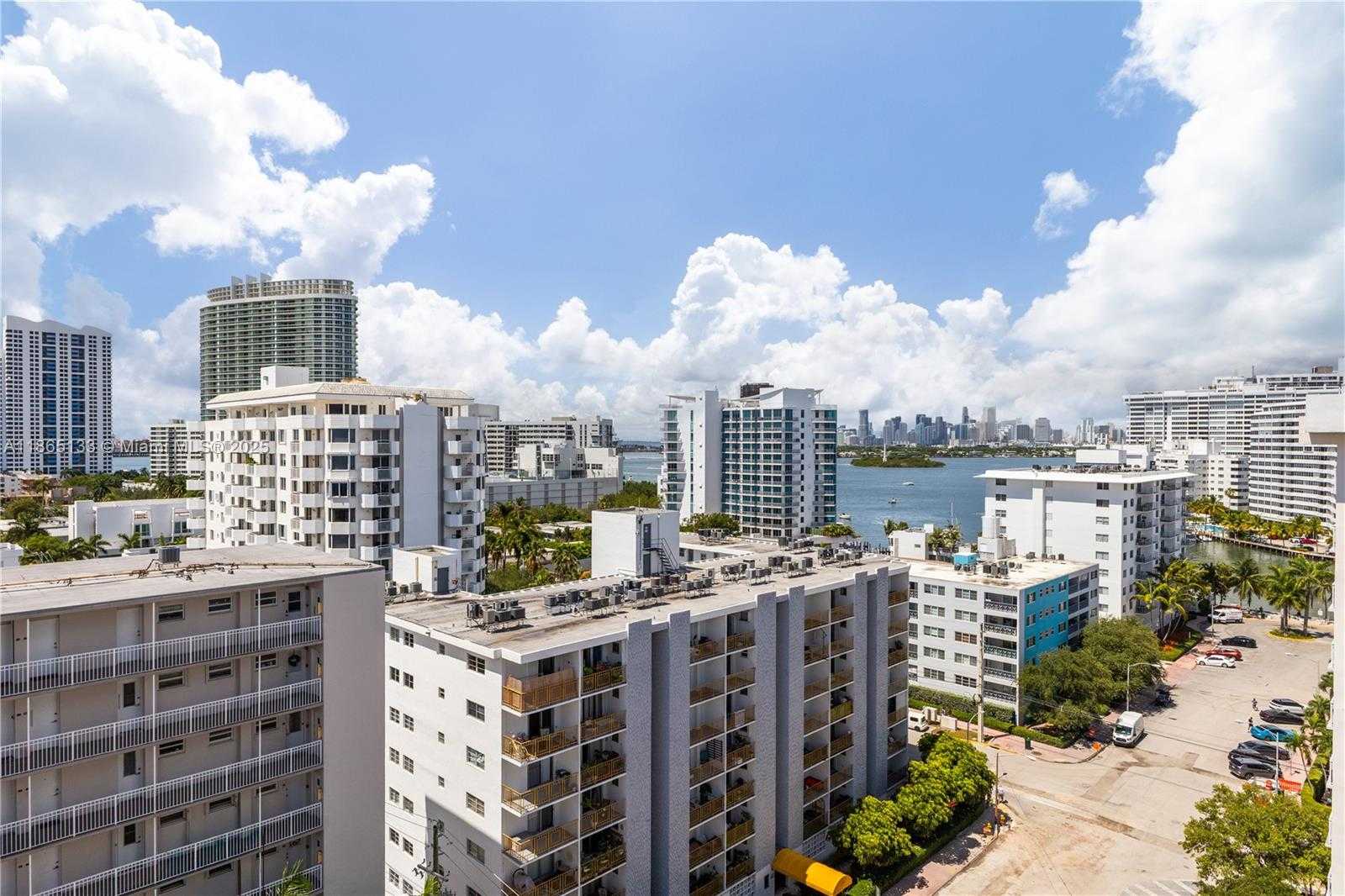 Small Image of 1331 LINCOLN RD #1302, Miami Beach Number 37