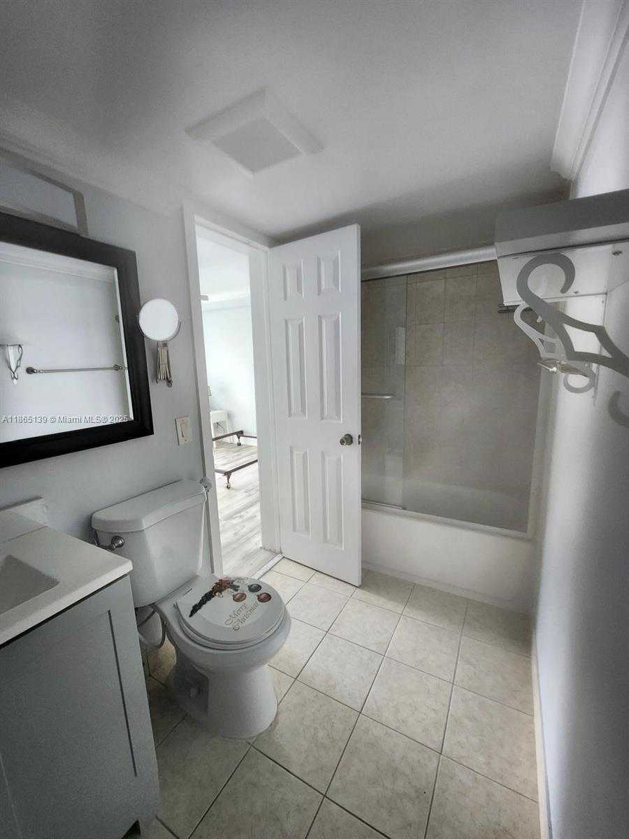 Small Image of 11790 SOUTH WEST 18TH ST #218-3, Miami Number 21