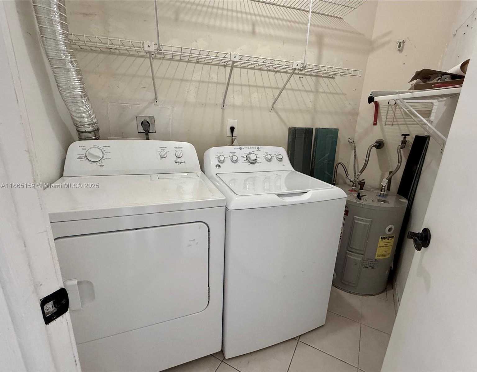 Small Image of 9429 FONTAINEBLEAU BLVD #101-33, Miami Number 17