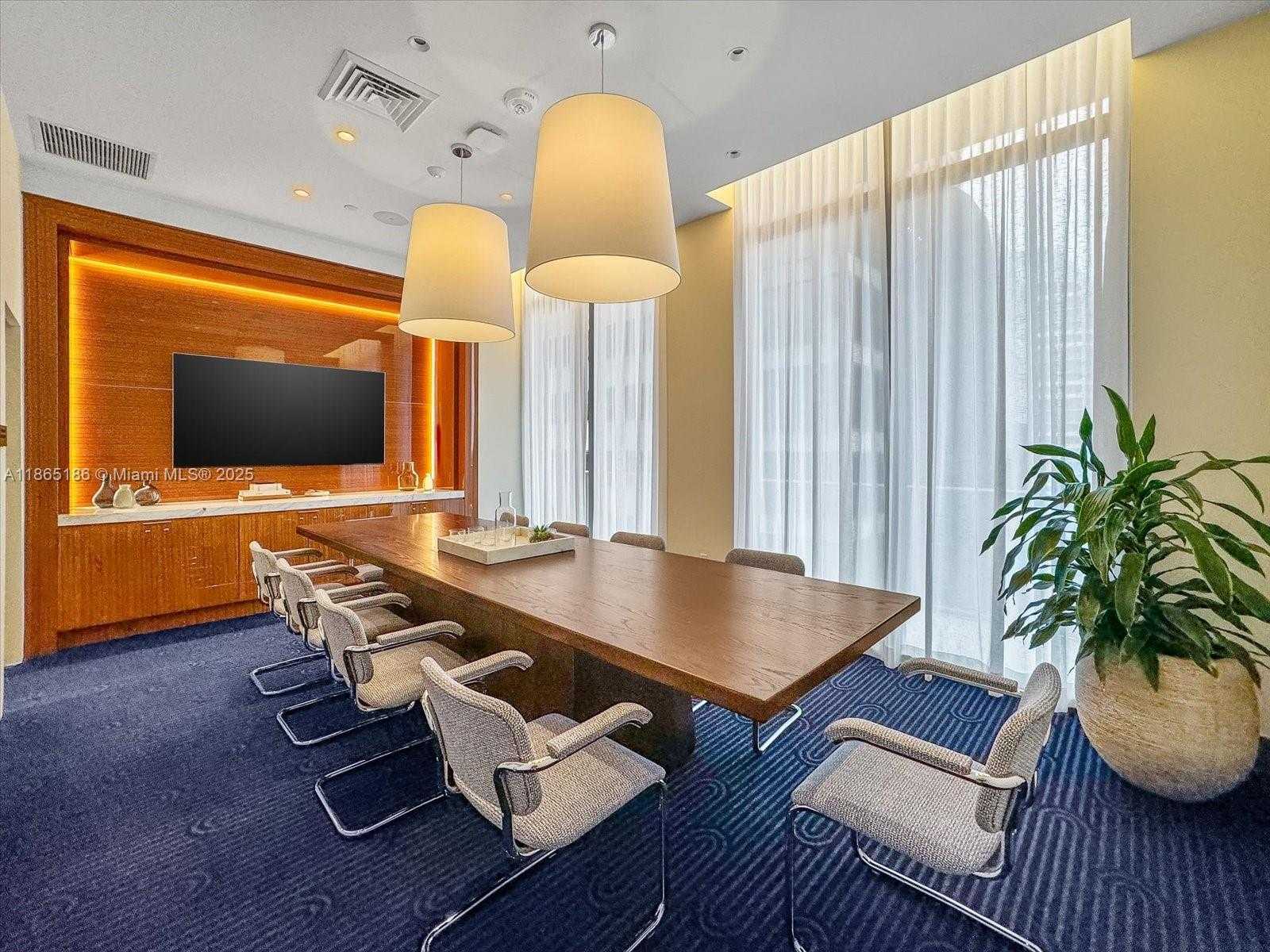 Small Image of 2678 TIGERTAIL AVE #315, Miami Number 13