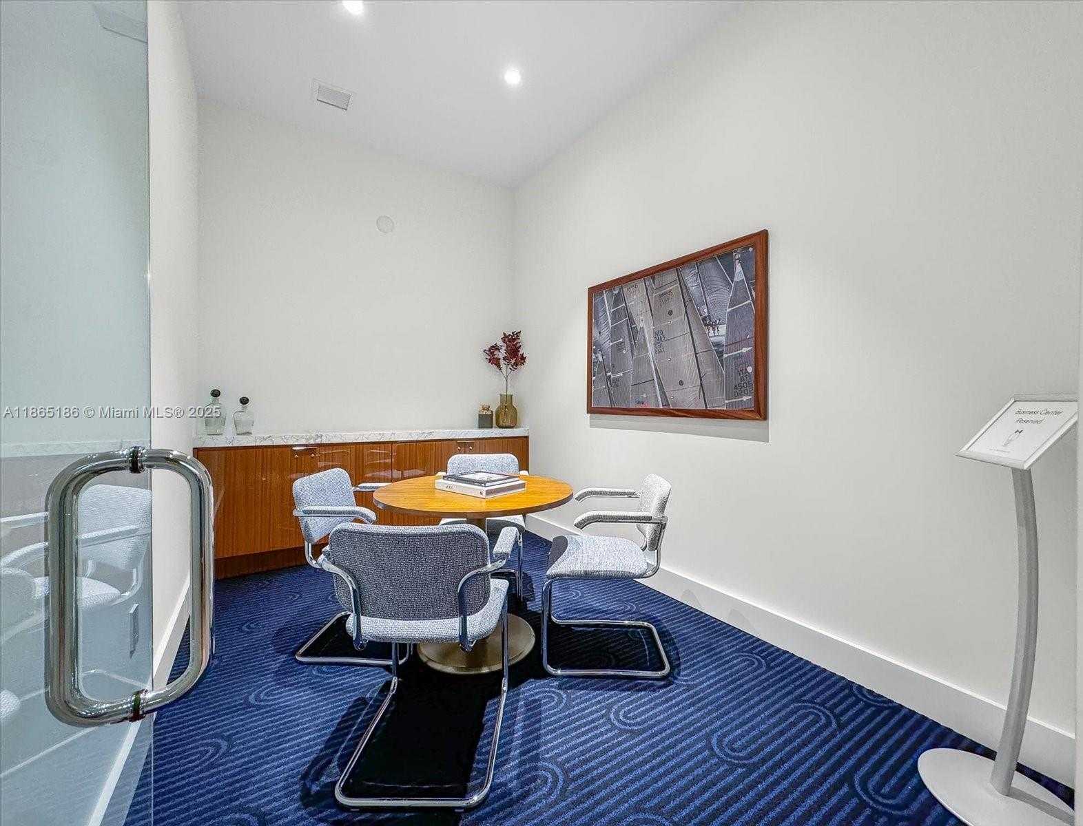 Small Image of 2678 TIGERTAIL AVE #315, Miami Number 18