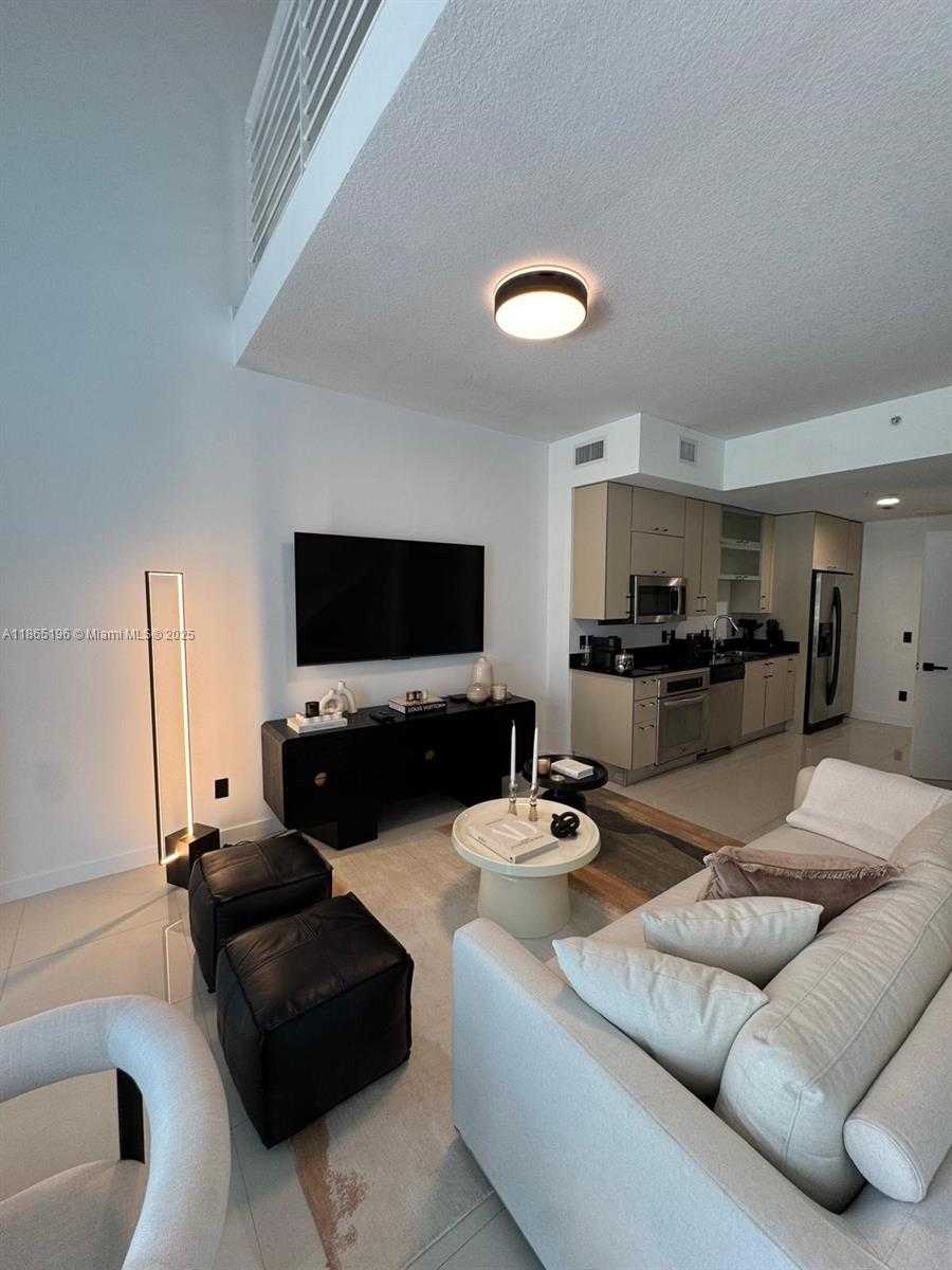 Small Image of 60 SOUTH WEST 13TH ST #1406, Miami Number 12