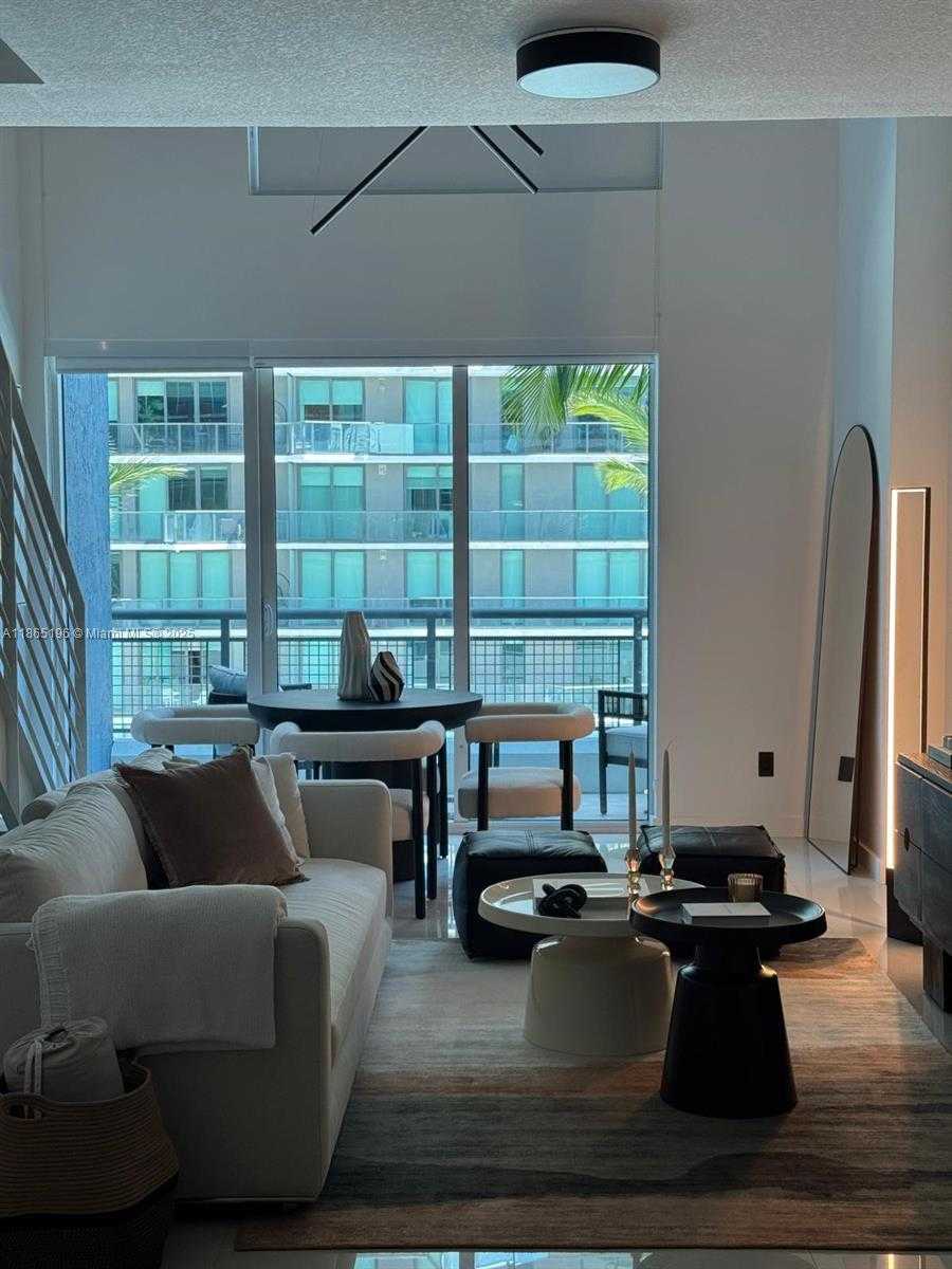 Small Image of 60 SOUTH WEST 13TH ST #1406, Miami Number 17