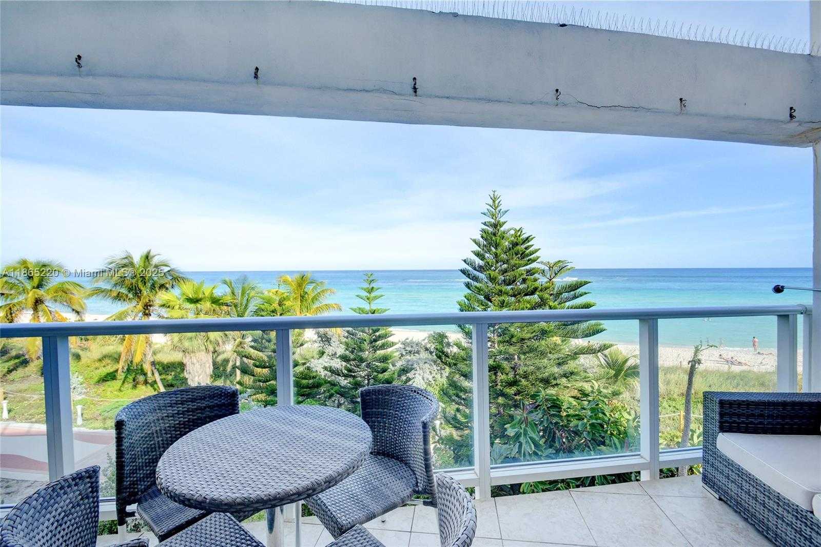 Small Image of 5445 COLLINS AVE #P2, Miami Beach Number 25