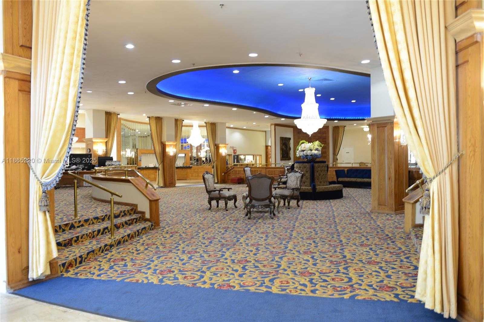 Small Image of 5445 COLLINS AVE #P2, Miami Beach Number 27