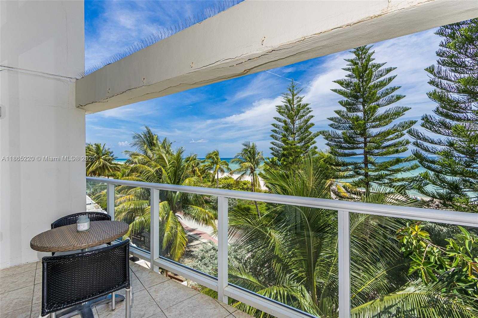 Small Image of 5445 COLLINS AVE #P2, Miami Beach Number 36
