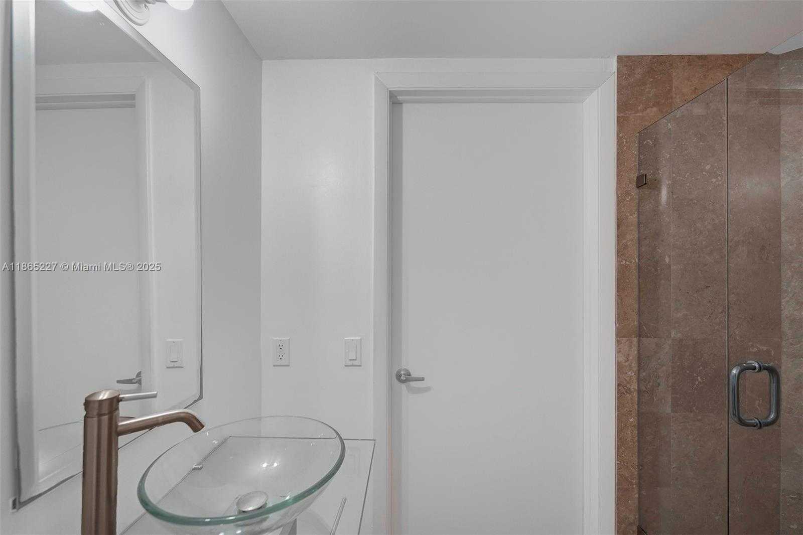 Small Image of 350 SOUTH MIAMI AVE #1403, Miami Number 16