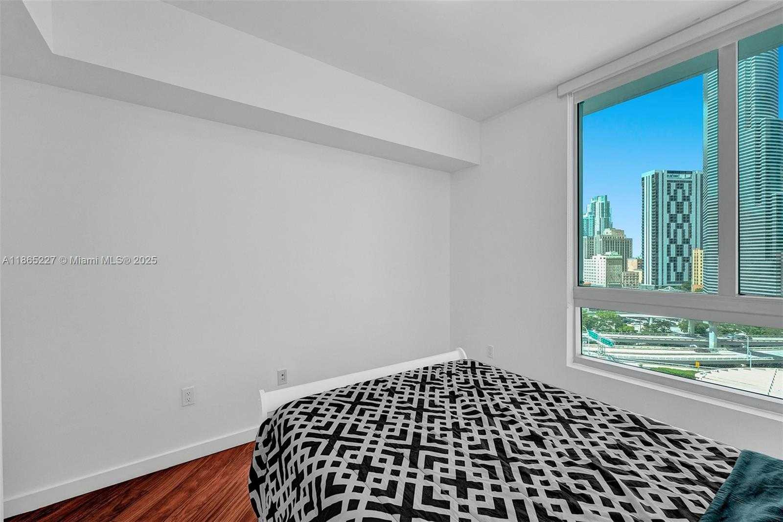 Small Image of 350 SOUTH MIAMI AVE #1403, Miami Number 28