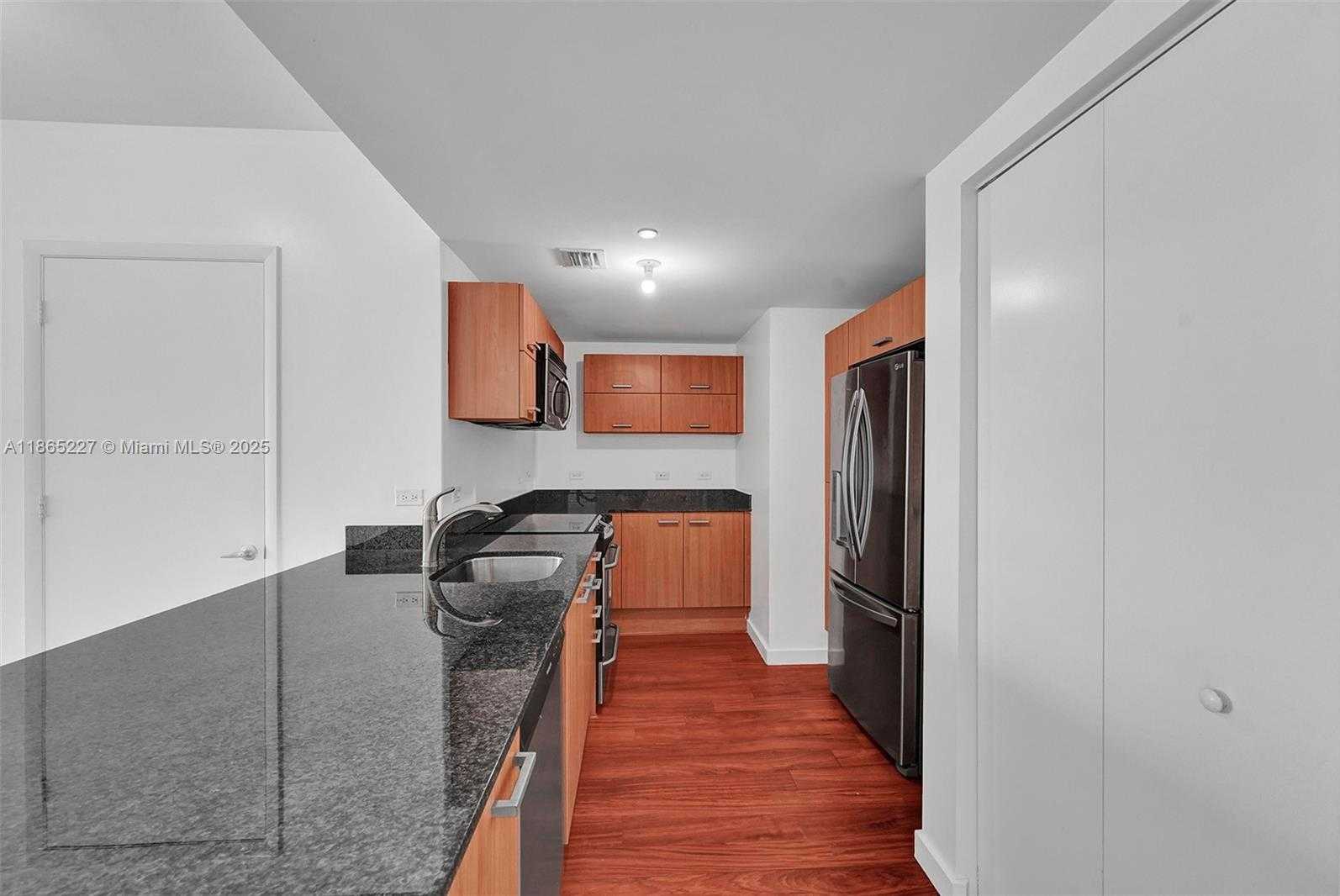 Small Image of 350 SOUTH MIAMI AVE #1403, Miami Number 3