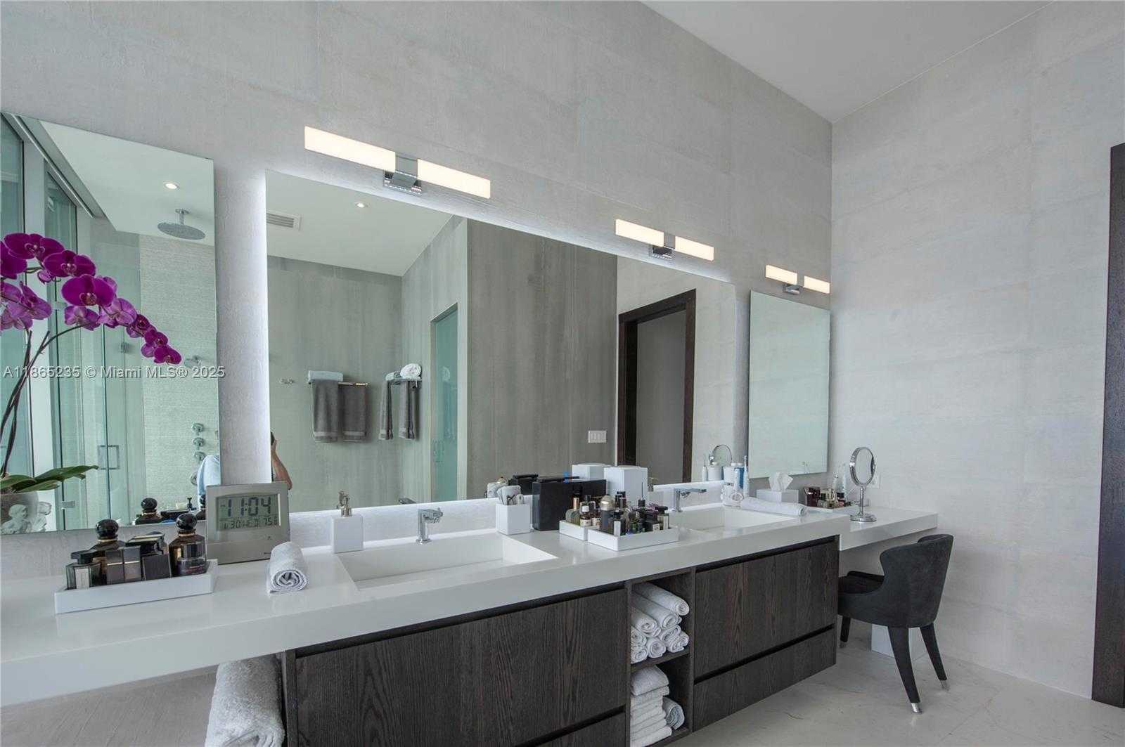 Small Image of 2669 SOUTH BAYSHORE DR #PH1-N, Coconut Grove Number 18