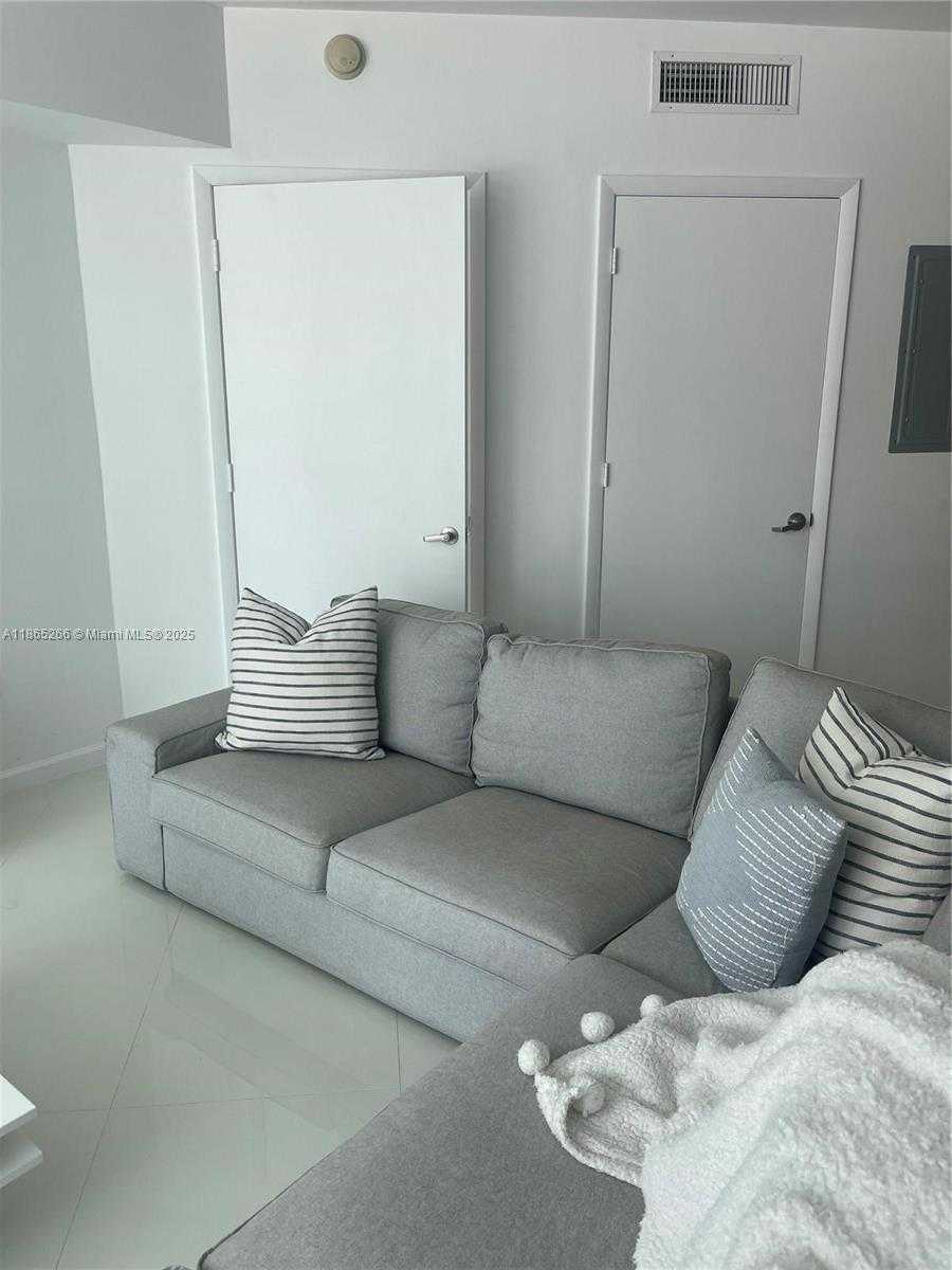 Small Image of 350 SOUTH MIAMI AVE #1108, Miami Number 2