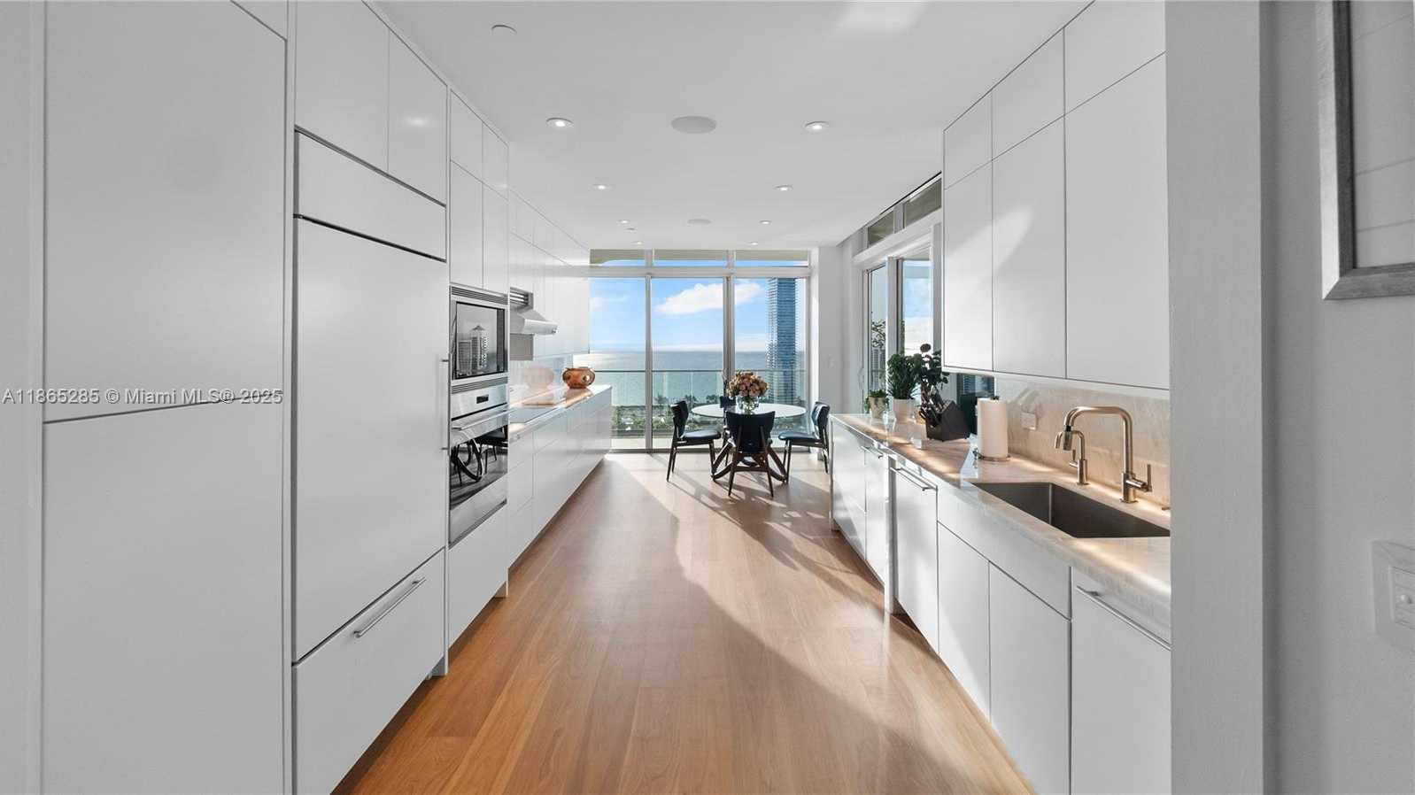 Small Image of 19707 TURNBERRY WAY #TS-3, Aventura Number 16