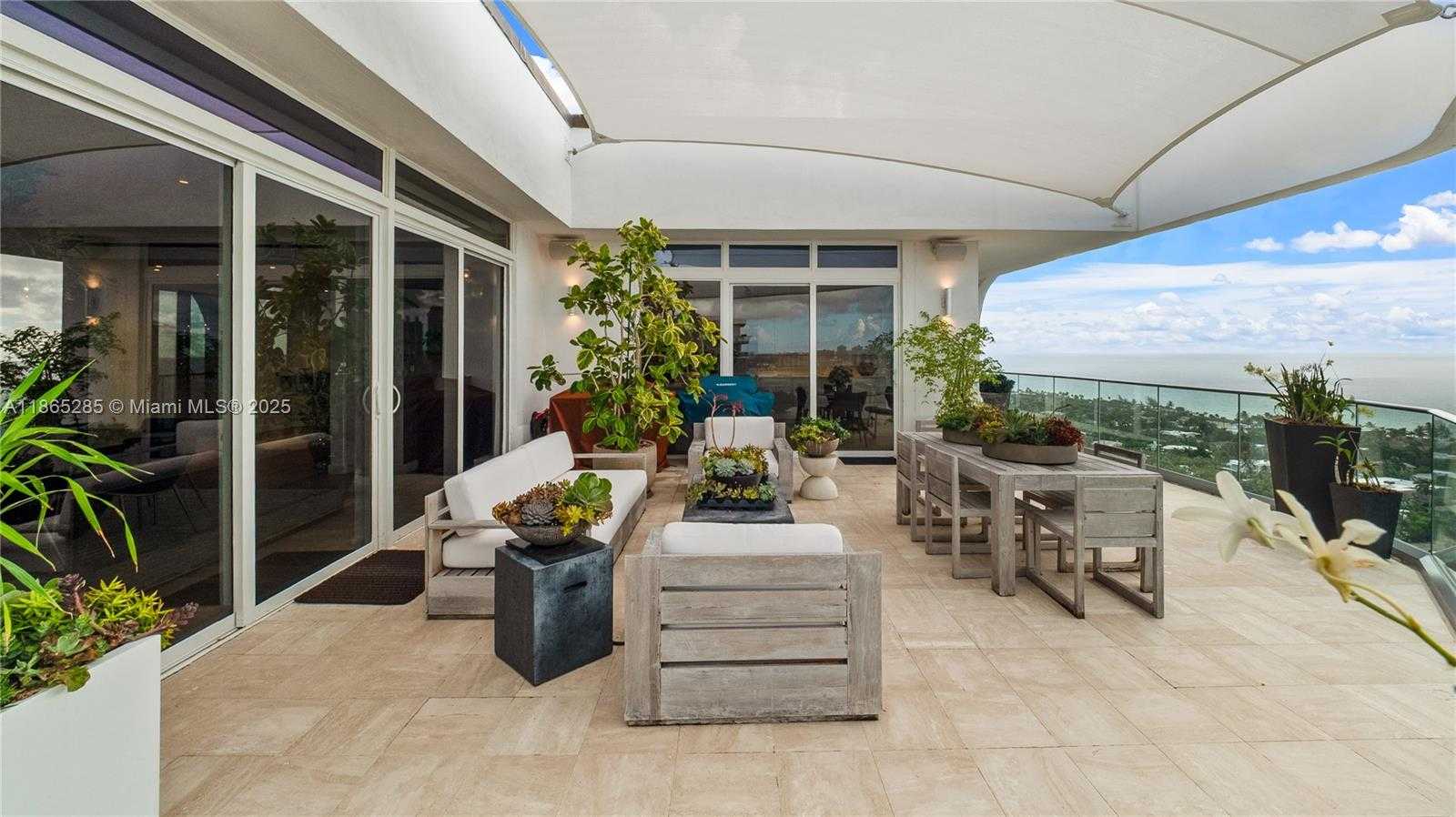 Small Image of 19707 TURNBERRY WAY #TS-3, Aventura Number 21