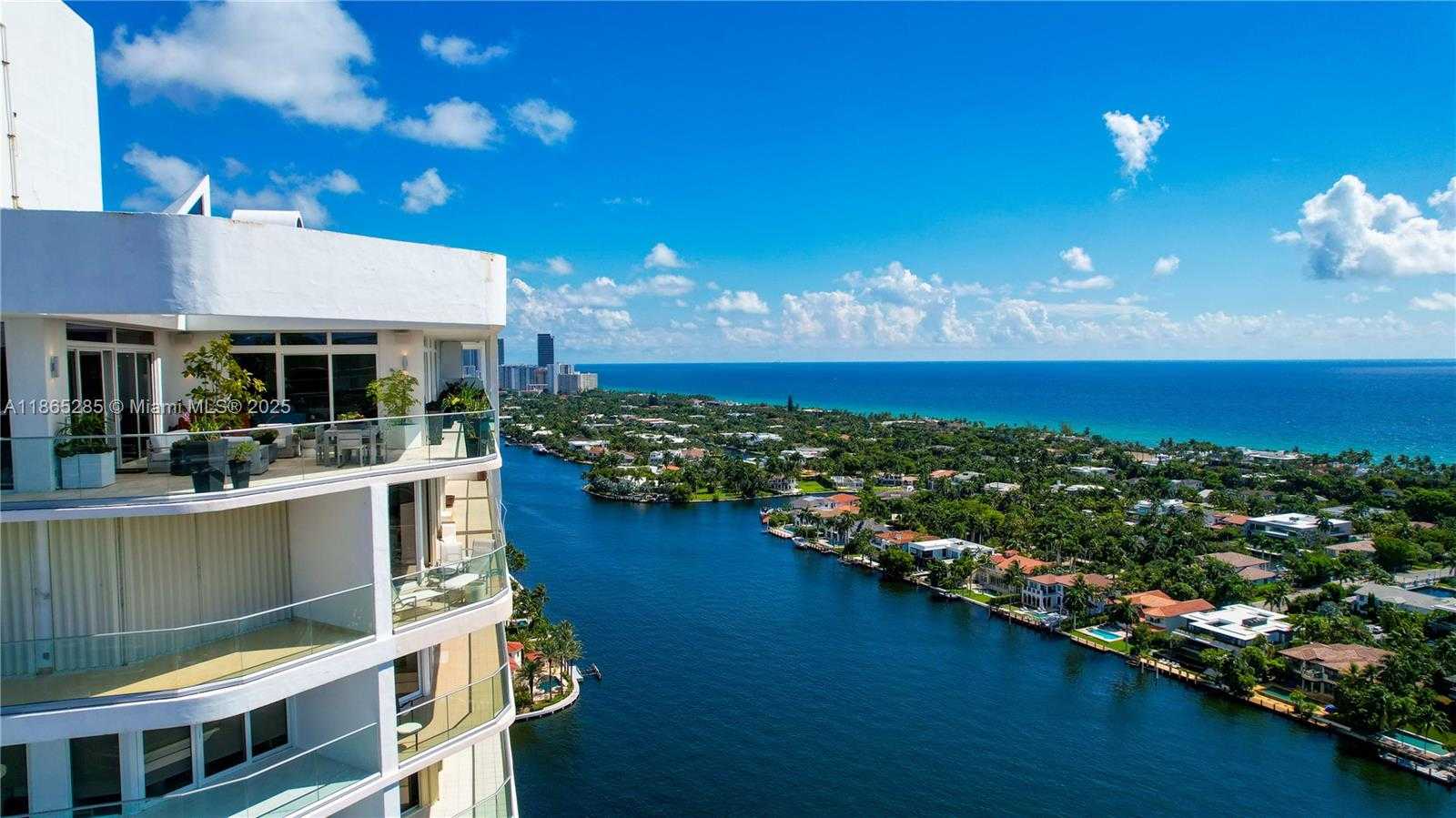 Small Image of 19707 TURNBERRY WAY #TS-3, Aventura Number 27
