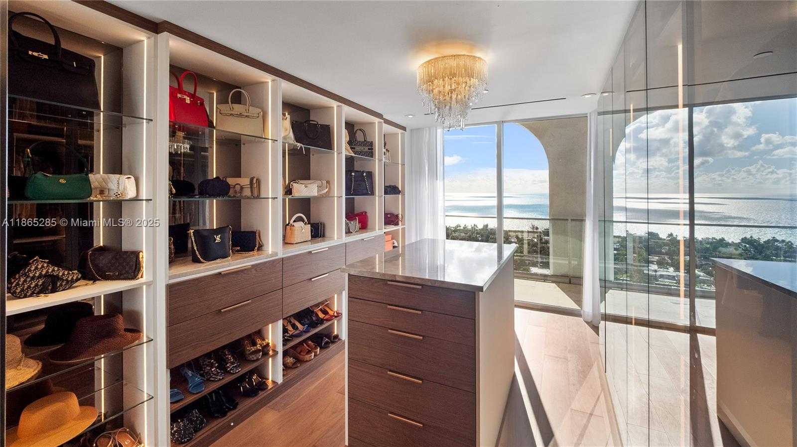 Small Image of 19707 TURNBERRY WAY #TS-3, Aventura Number 35