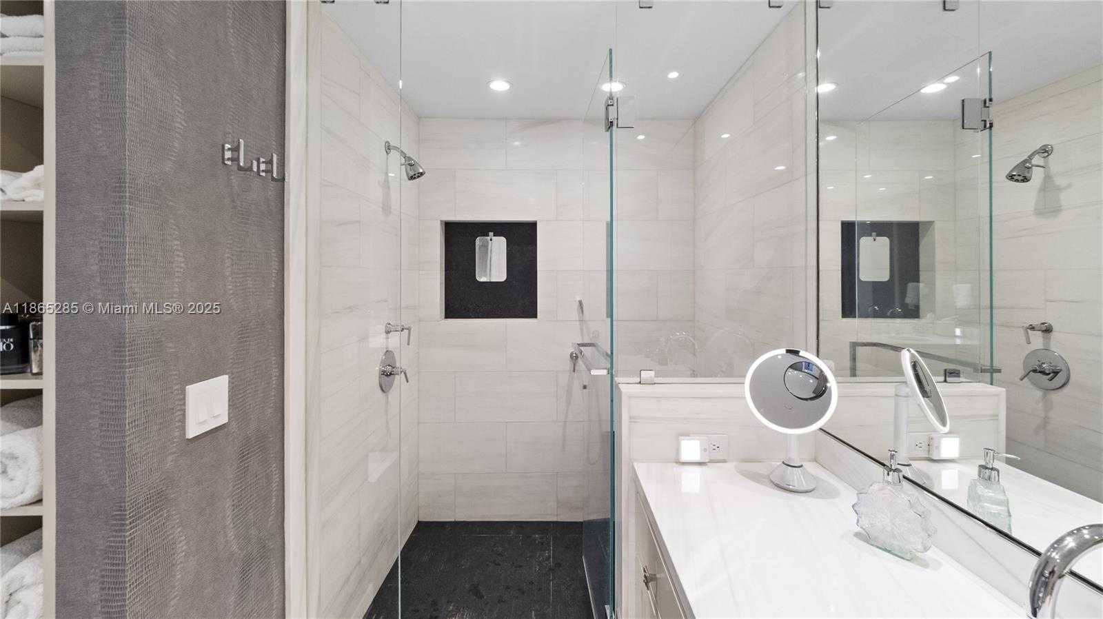 Small Image of 19707 TURNBERRY WAY #TS-3, Aventura Number 41