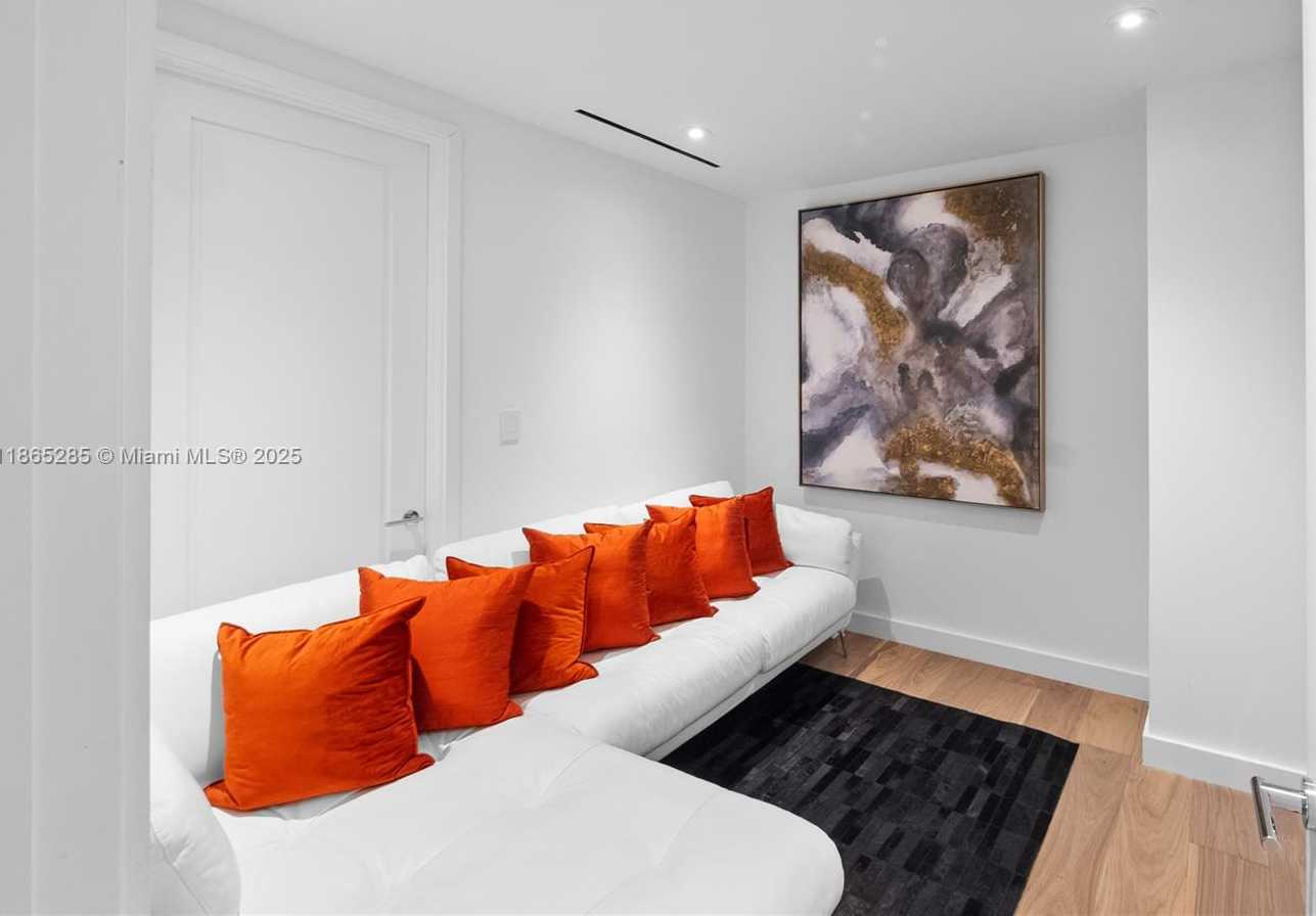 Small Image of 19707 TURNBERRY WAY #TS-3, Aventura Number 54