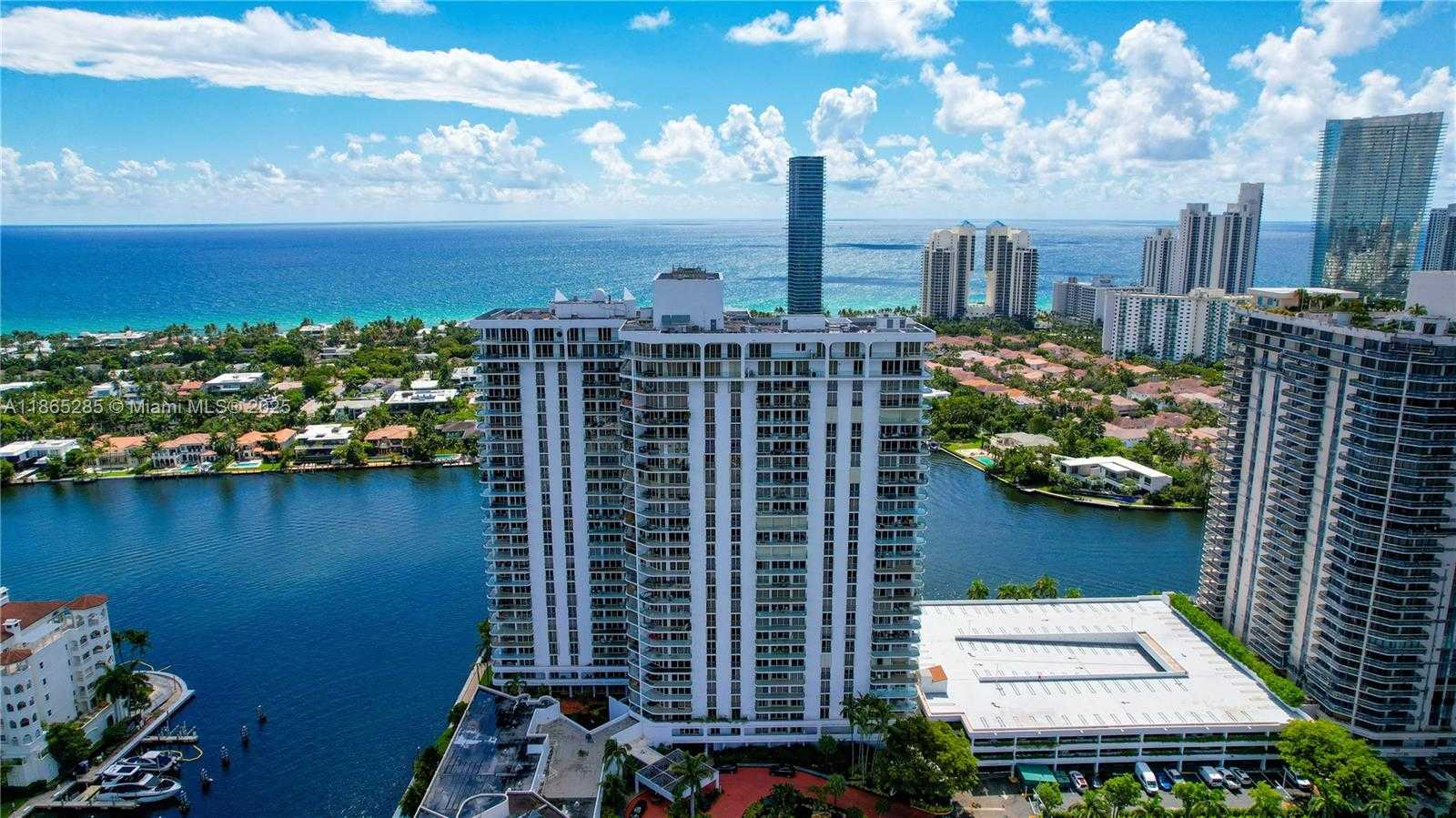 Small Image of 19707 TURNBERRY WAY #TS-3, Aventura Number 60