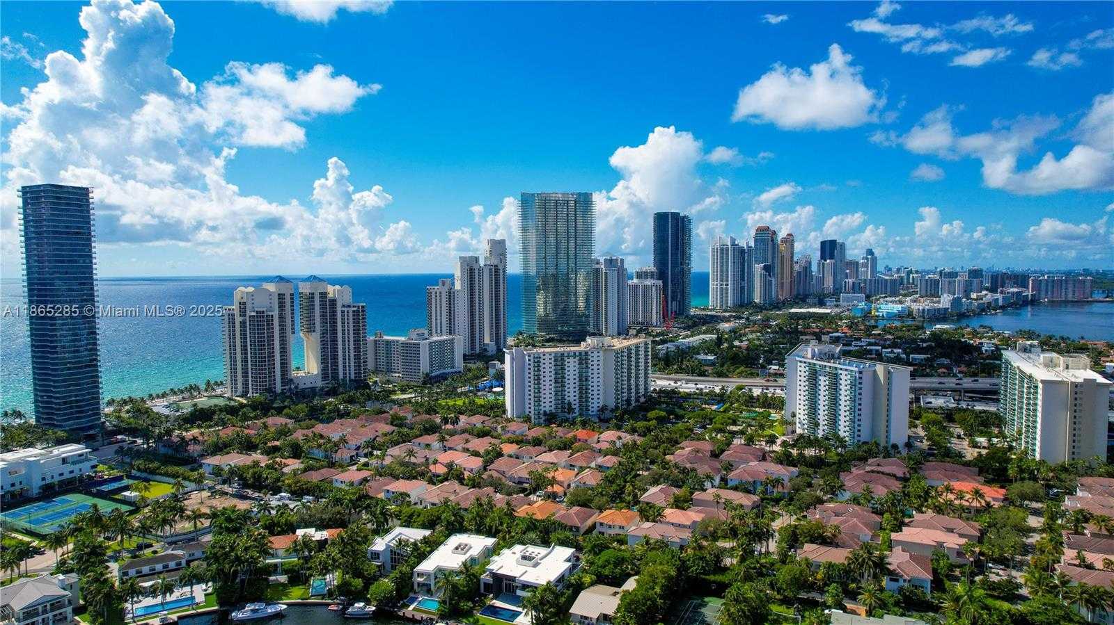 Small Image of 19707 TURNBERRY WAY #TS-3, Aventura Number 68