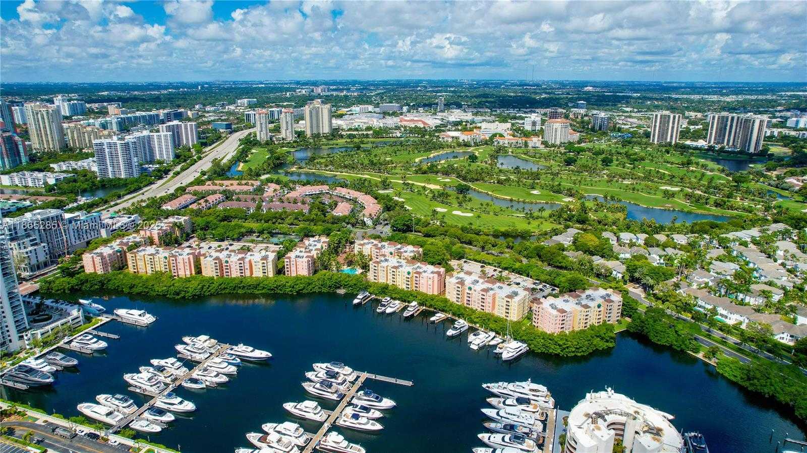 Small Image of 19707 TURNBERRY WAY #TS-3, Aventura Number 71