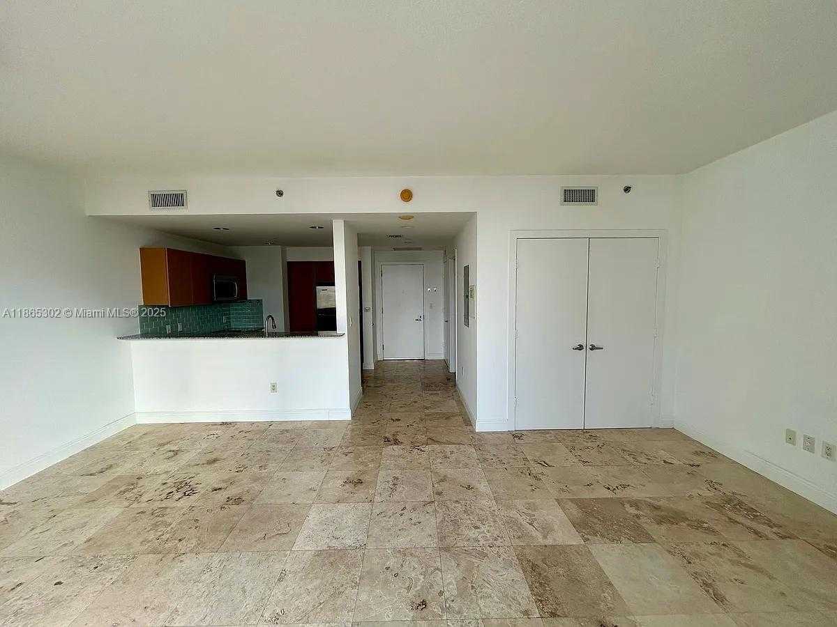 Small Image of 1060 BRICKELL AVE #3309, Miami Number 2