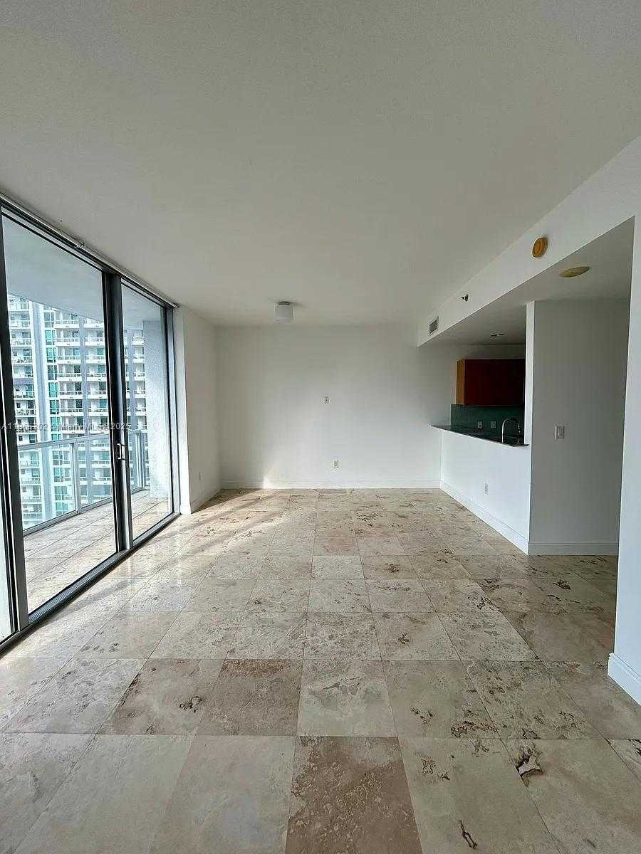 Small Image of 1060 BRICKELL AVE #3309, Miami Number 8