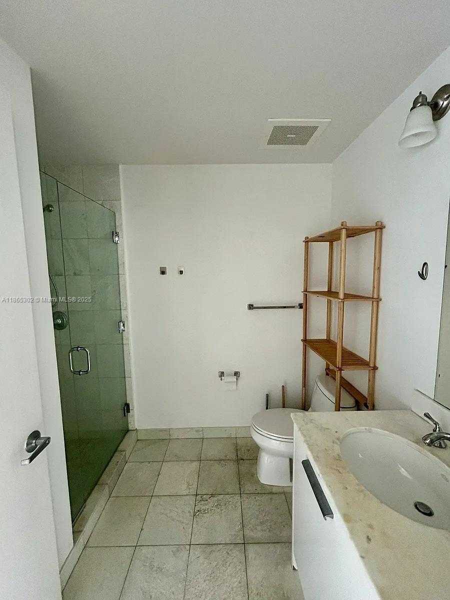 Small Image of 1060 BRICKELL AVE #3309, Miami Number 9