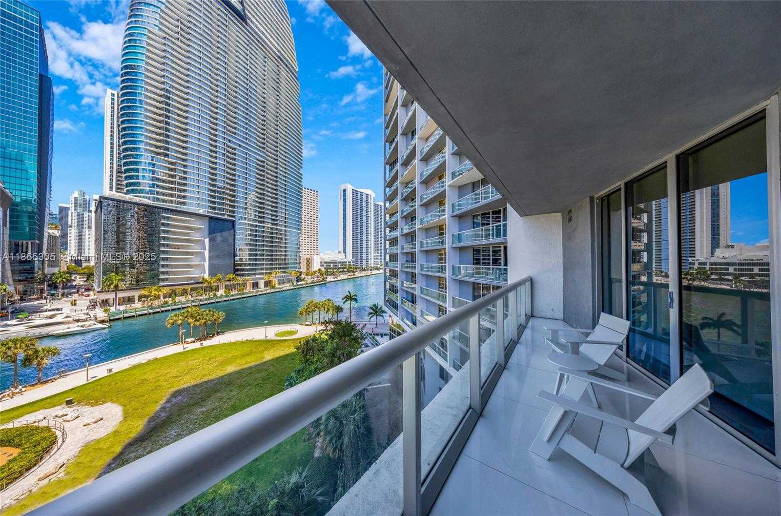 Small Image of 475 BRICKELL AVE #712-714, Miami Number 10