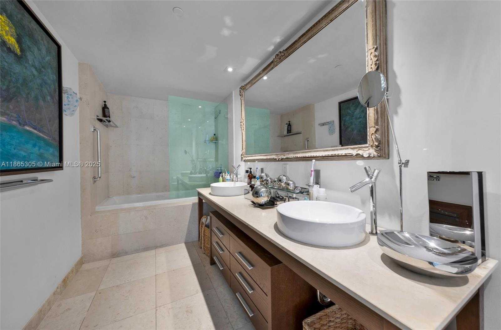 Small Image of 475 BRICKELL AVE #712-714, Miami Number 22