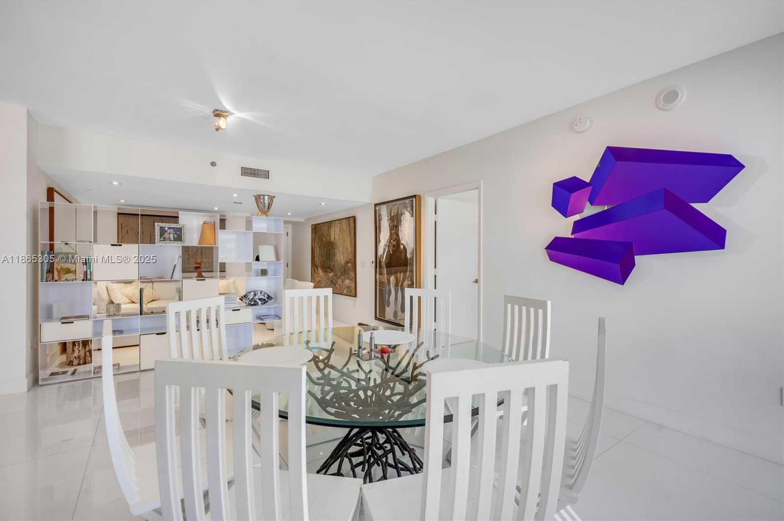 Small Image of 475 BRICKELL AVE #712-714, Miami Number 3