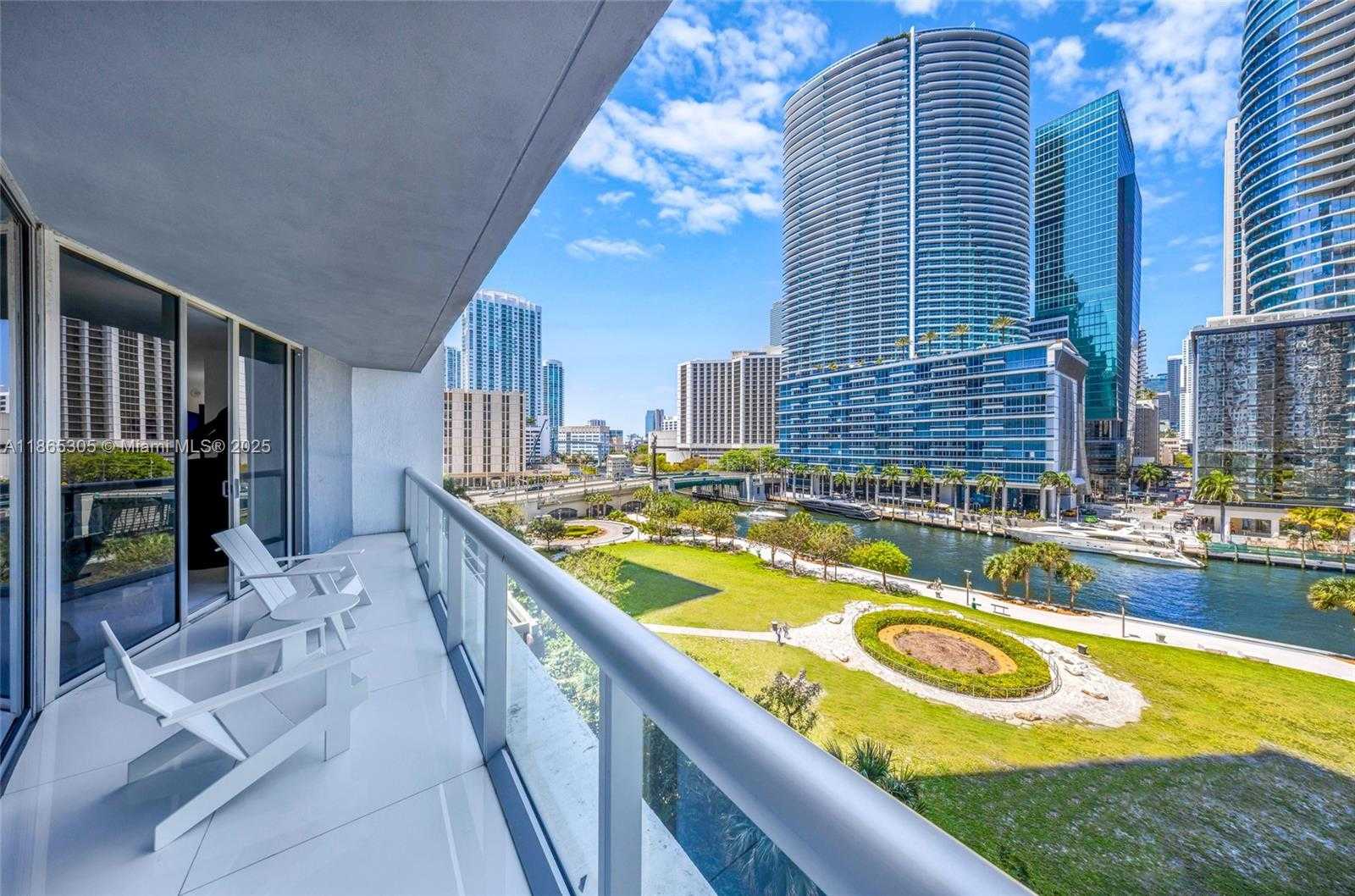 Small Image of 475 BRICKELL AVE #712-714, Miami Number 9