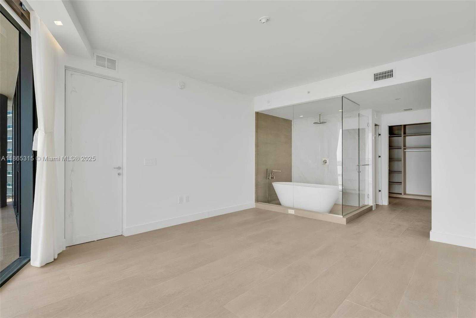 Small Image of 700 NORTH EAST 24TH ST #1207, Miami Number 26